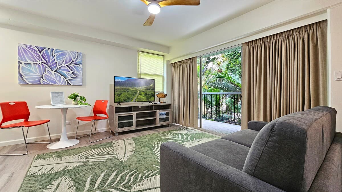 2412 PE St 306 Large Floorplan with Full Kitchen - Photo 5