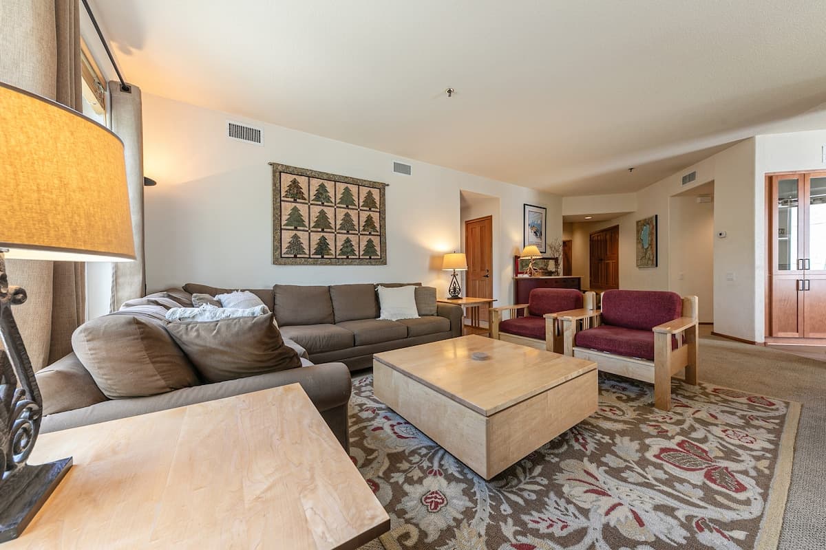 Mountainside at Palisades Tahoe Lodge - Photo 5