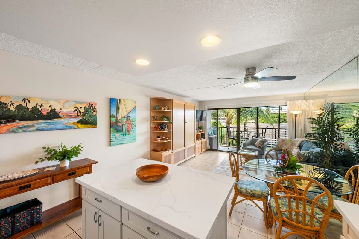 Condo in Kihei · ★5.0 · 1 bedroom · 2 beds · 1 bath - Photo 1