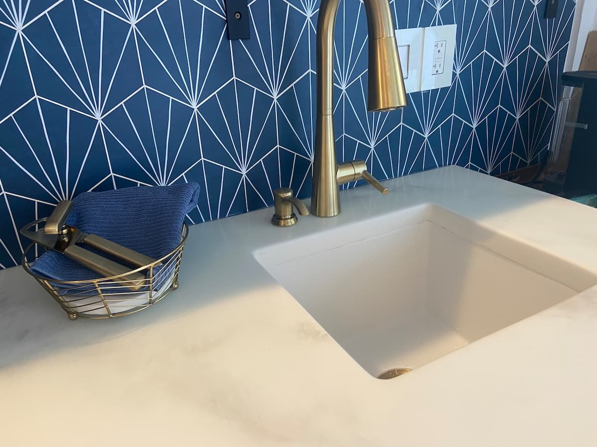 House in the Clouds, Unit 3, Self Check In - Photo 4