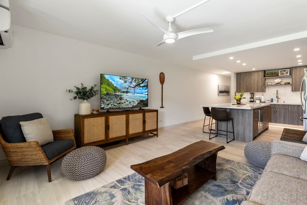 Condo in Kihei · ★4.79 · 1 bedroom · 2 beds · 2 baths - Photo 3