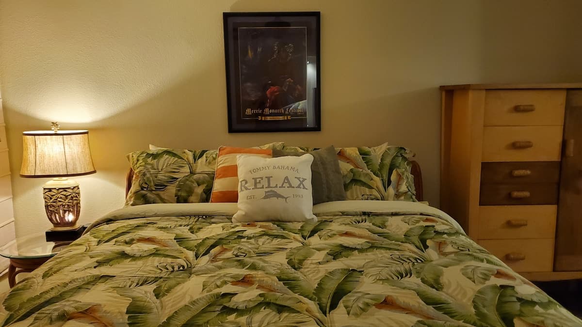 Condo in Kailua-Kona · ★4.94 · Studio · 2 beds · 1 private bath - Photo 5