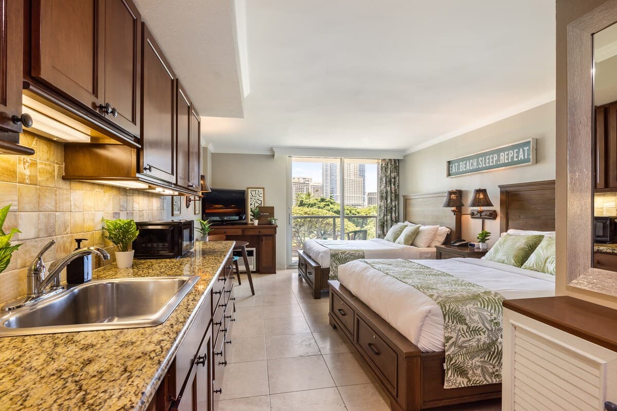 Boutique-Style Comfort at Luana Waikiki - Photo 2
