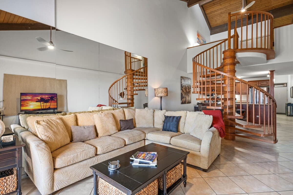 Family Friendly Loft Style Kihei Condo 2BD/2BA - Photo 1