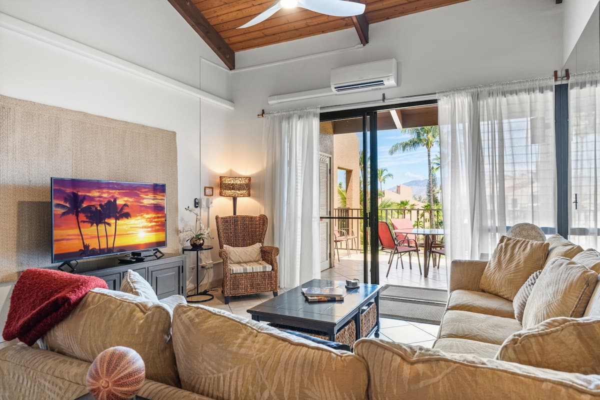 Family Friendly Loft Style Kihei Condo 2BD/2BA - Photo 2