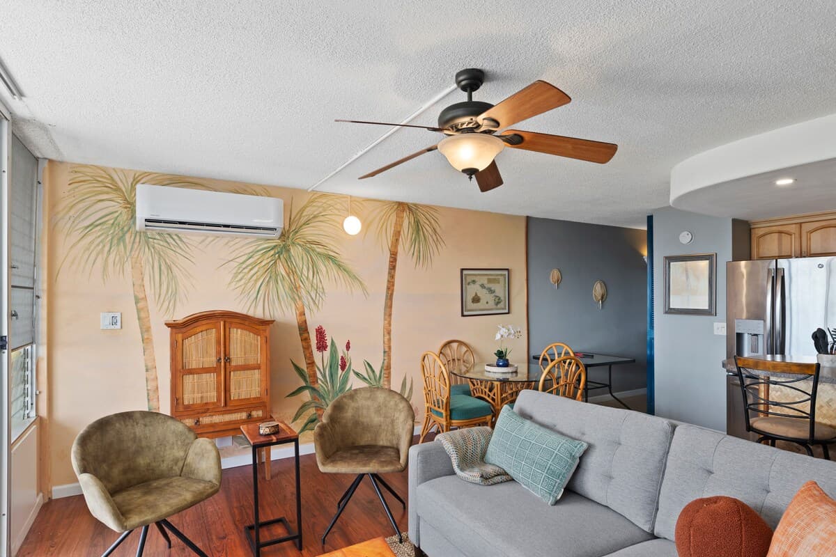 Condo in Kihei · ★4.95 · 1 bedroom · 2 beds · 1 shared bath - Photo 4