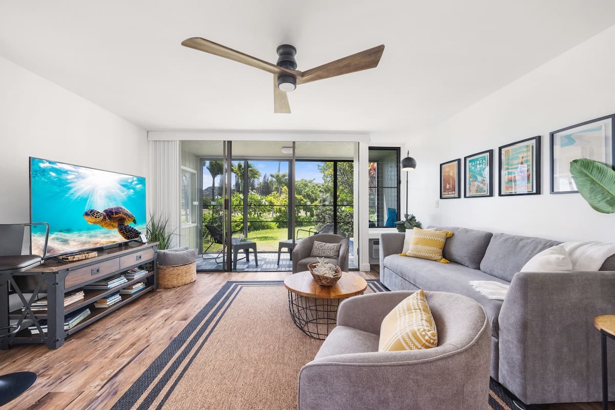 Condo in Kahuku · ★4.92 · 1 bedroom · 2 beds · 1 private bath - Photo 2