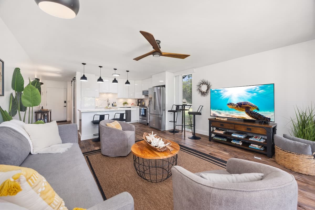 Condo in Kahuku · ★4.92 · 1 bedroom · 2 beds · 1 private bath - Photo 3