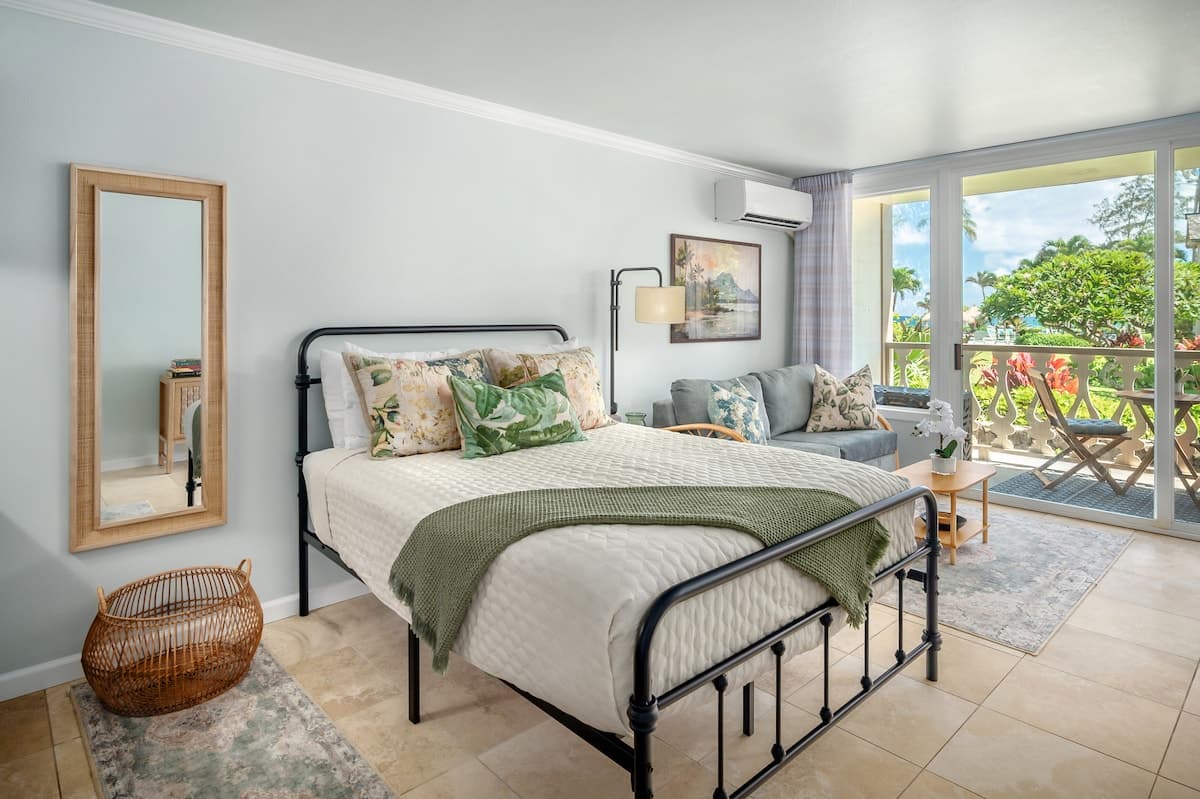 Condo in Kapaa · ★4.93 · 1 bedroom · 2 beds · 1 private bath - Photo 1