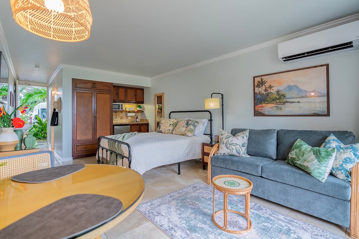 Condo in Kapaa · ★4.93 · 1 bedroom · 2 beds · 1 private bath - Photo 4