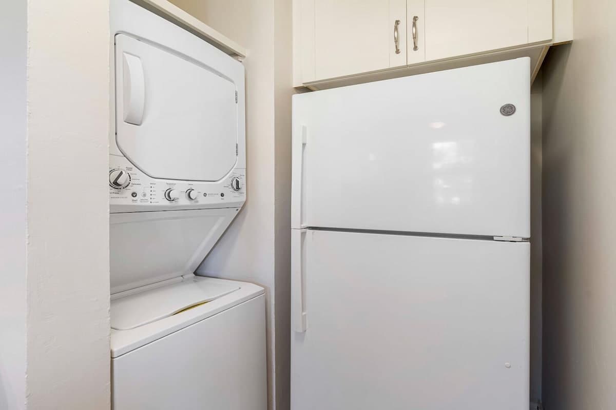 Condo in Kailua-Kona · ★4.97 · 1 bedroom · 2 beds · 1 bath - Photo 5