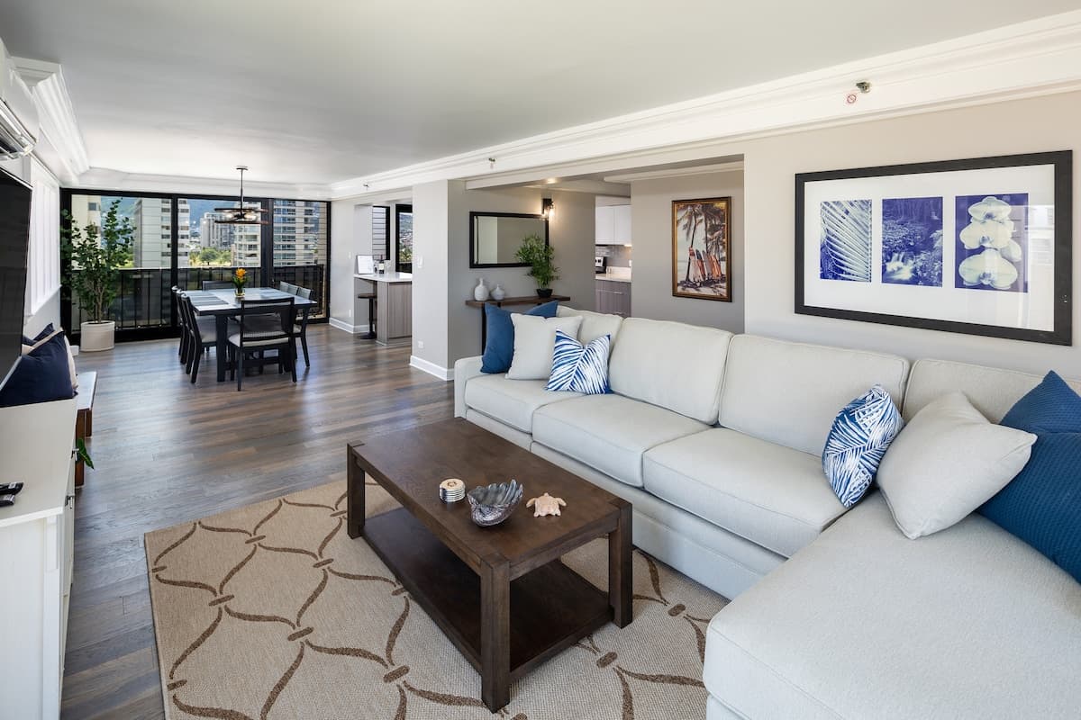 3-Minute Walk to Beach, Free Parking/Pool/Wi-Fi - Photo 2