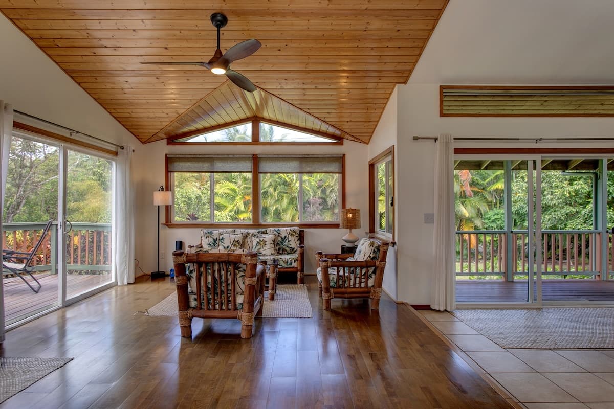 Home in Pahoa · ★4.86 · 1 bedroom · 1 bed · 1 bath - Photo 1