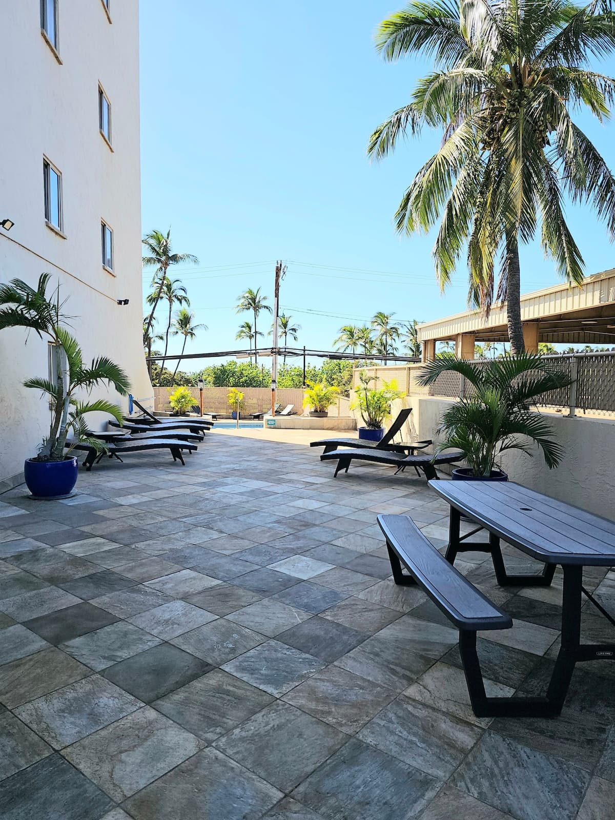 Condo in Kihei · ★4.77 · Studio · 1 bed · 1 bath - Photo 3