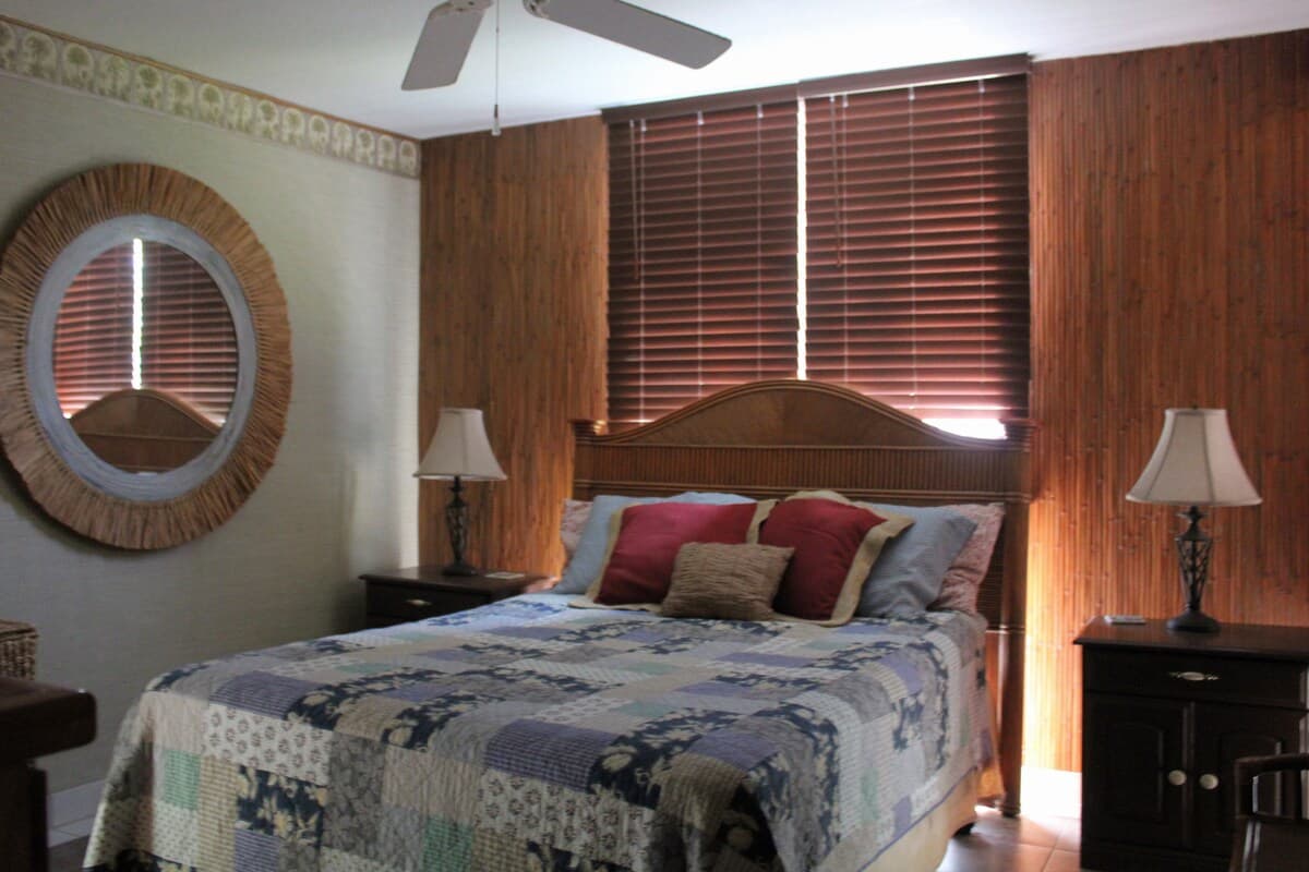 Hidden Gem with Aloha Spirit - Photo 2