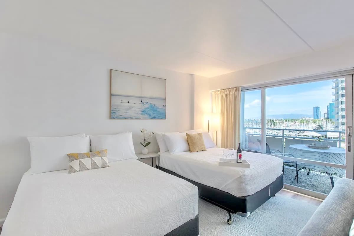 Ocean View Open 1bdrm Ilikai Hotel next to Beach - Photo 1