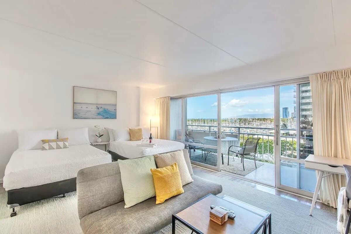 Ocean View Open 1bdrm Ilikai Hotel next to Beach - Photo 5