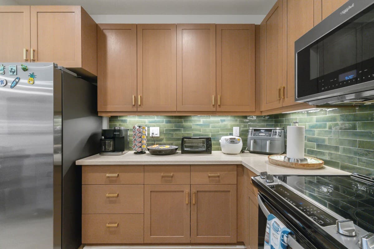 Home in Waianae · ★4.98 · 4 bedrooms · 6 beds · 2.5 private baths - Photo 5