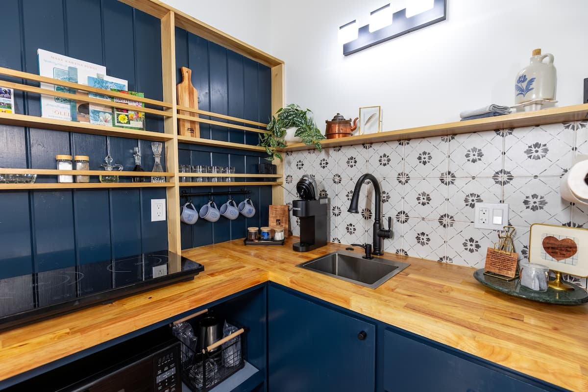 Guesthouse in Kailua-Kona · ★4.85 · 1 bedroom · 1 bed · 1 shared bath - Photo 3