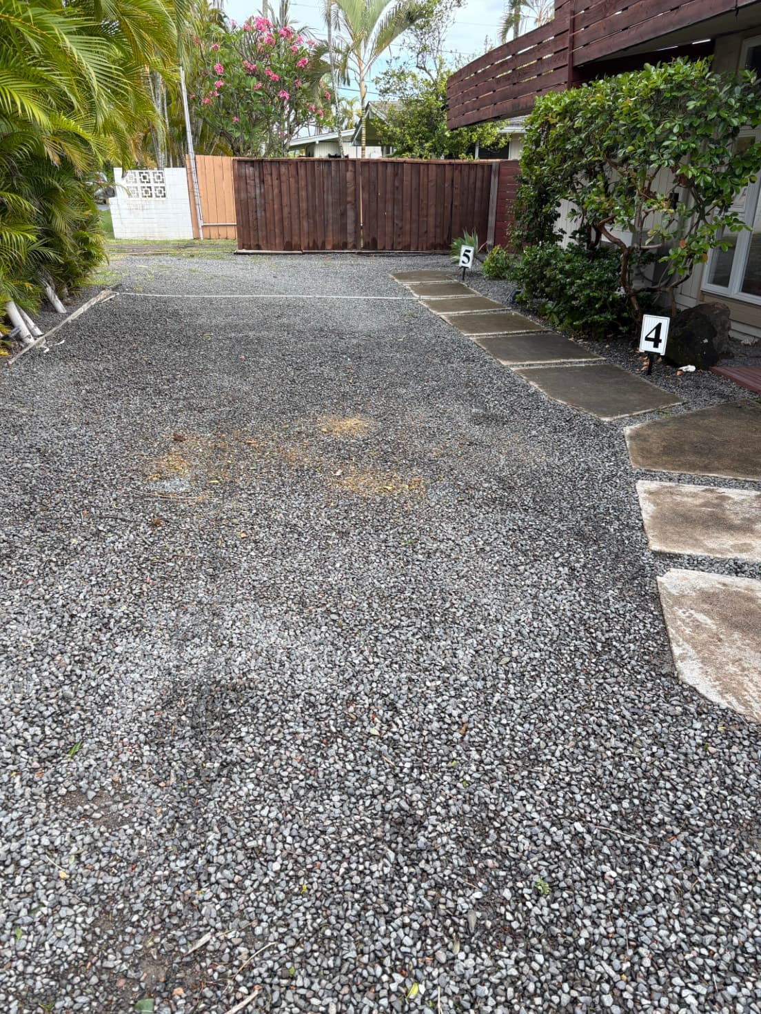 Home in Kailua · ★4.85 · 2 bedrooms · 2 beds · 3 private baths - Photo 4