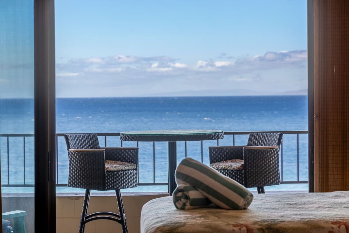 Condo in Lahaina · ★5.0 · Studio · 2 beds · 1 private bath - Photo 1