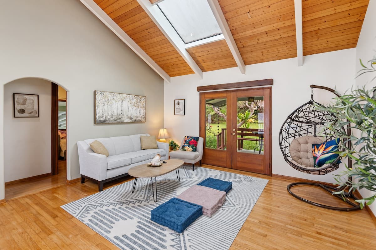 Home in Kailua-Kona · ★4.98 · 3 bedrooms · 4 beds · 2 baths - Photo 5