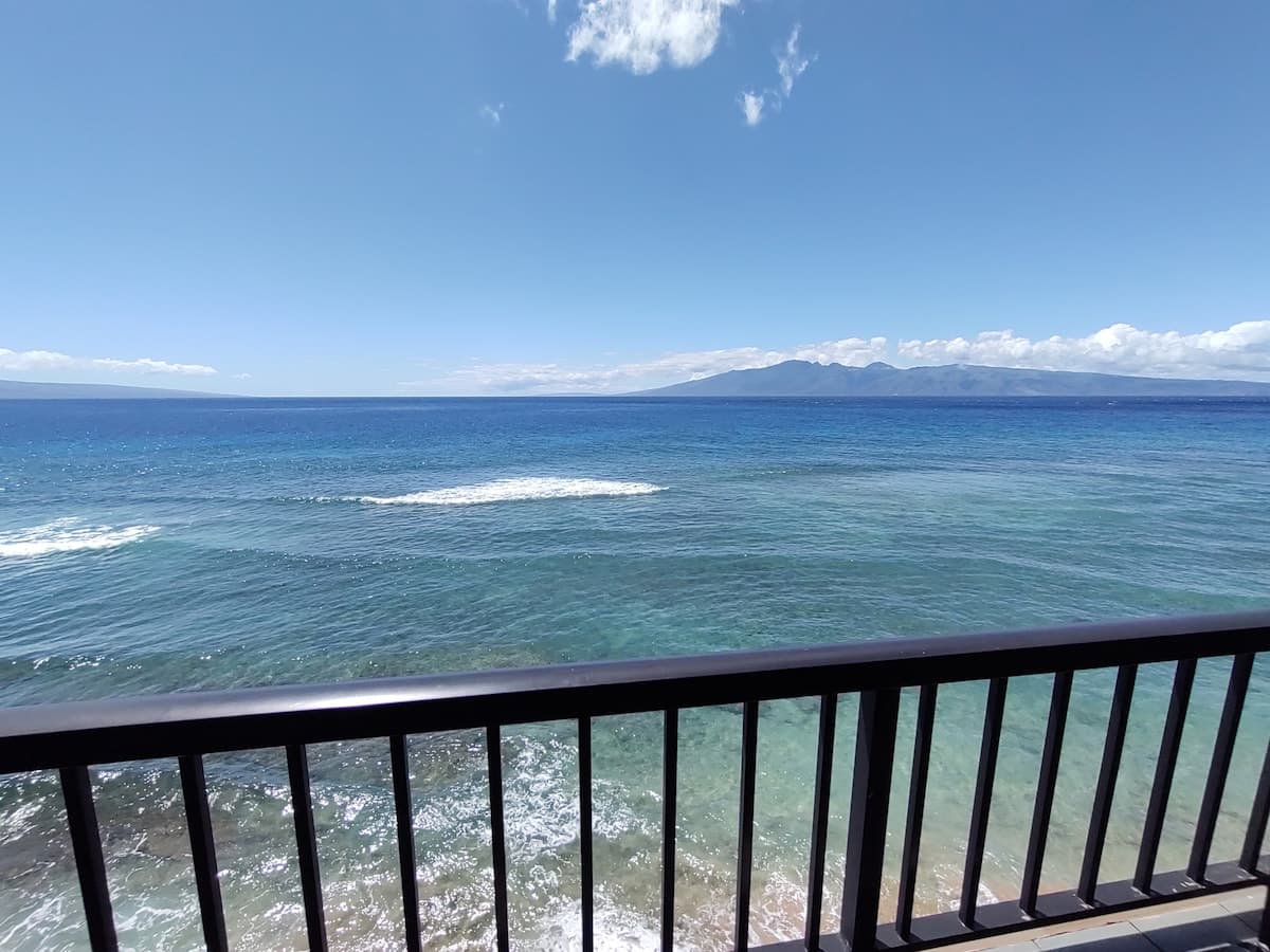 Condo in Lahaina · ★4.96 · Studio · 1 bath - Photo 1