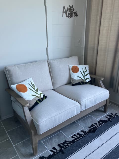 Condo in Lahaina · ★4.96 · Studio · 1 bath - Photo 5