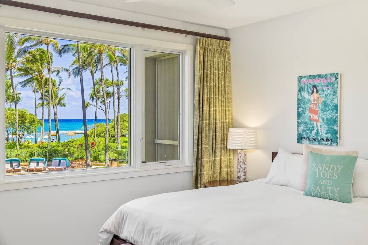 Villa in Kahuku · ★5.0 · 3 bedrooms · 4 beds · 2 private baths - Photo 1