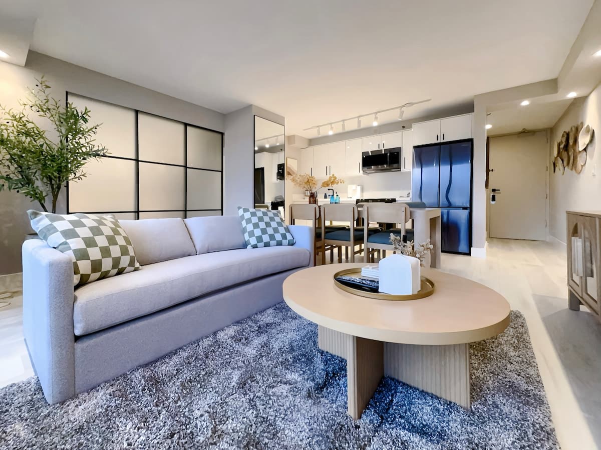 19F-Upscale Modern 1BR-Mountain View- Free Parking - Photo 2
