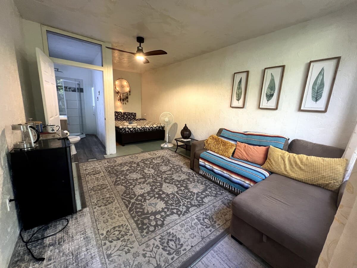 Home in Captain Cook · ★4.73 · 1 bedroom · 1 bed · 1 private bath - Photo 1