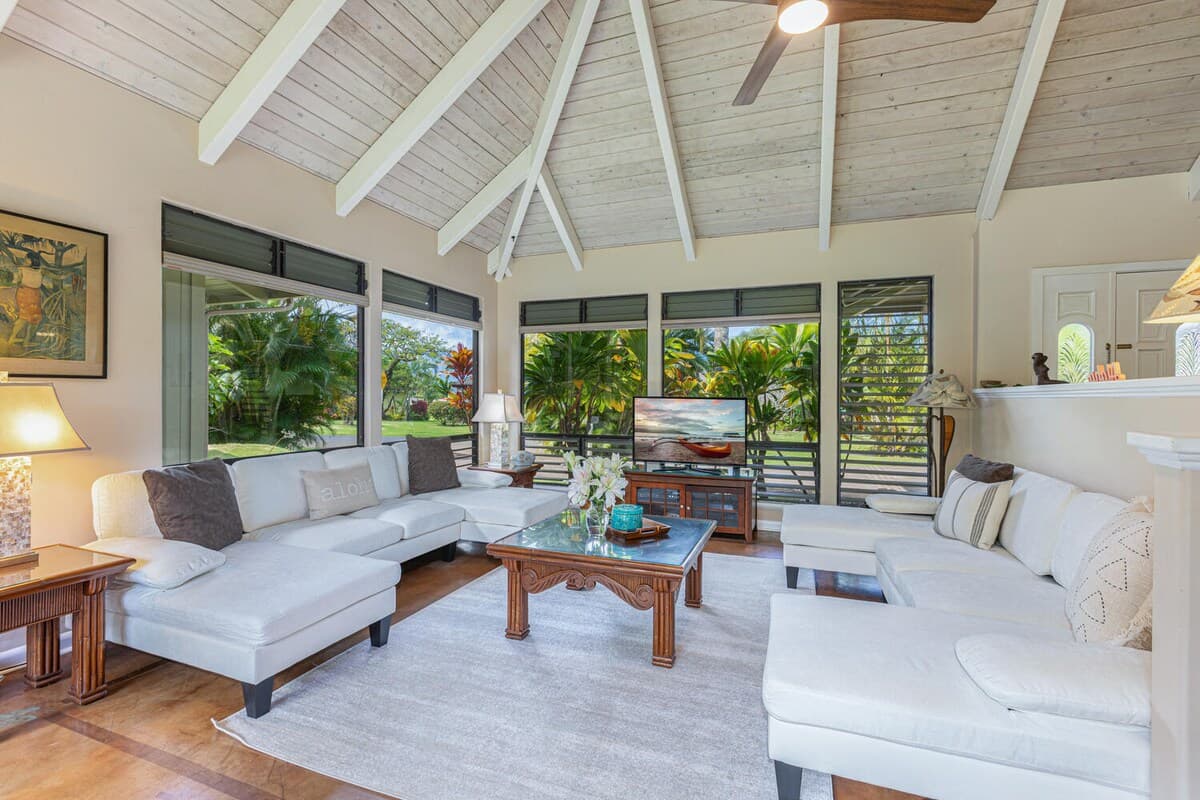 Home in Princeville · ★4.79 · 3 bedrooms · 3 beds · 2 baths - Photo 3