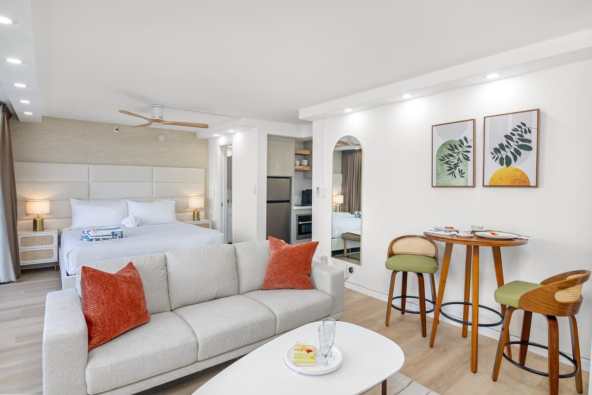 Condo in Honolulu · ★4.73 · 1 bedroom · 1 bed · 1 private bath - Photo 3