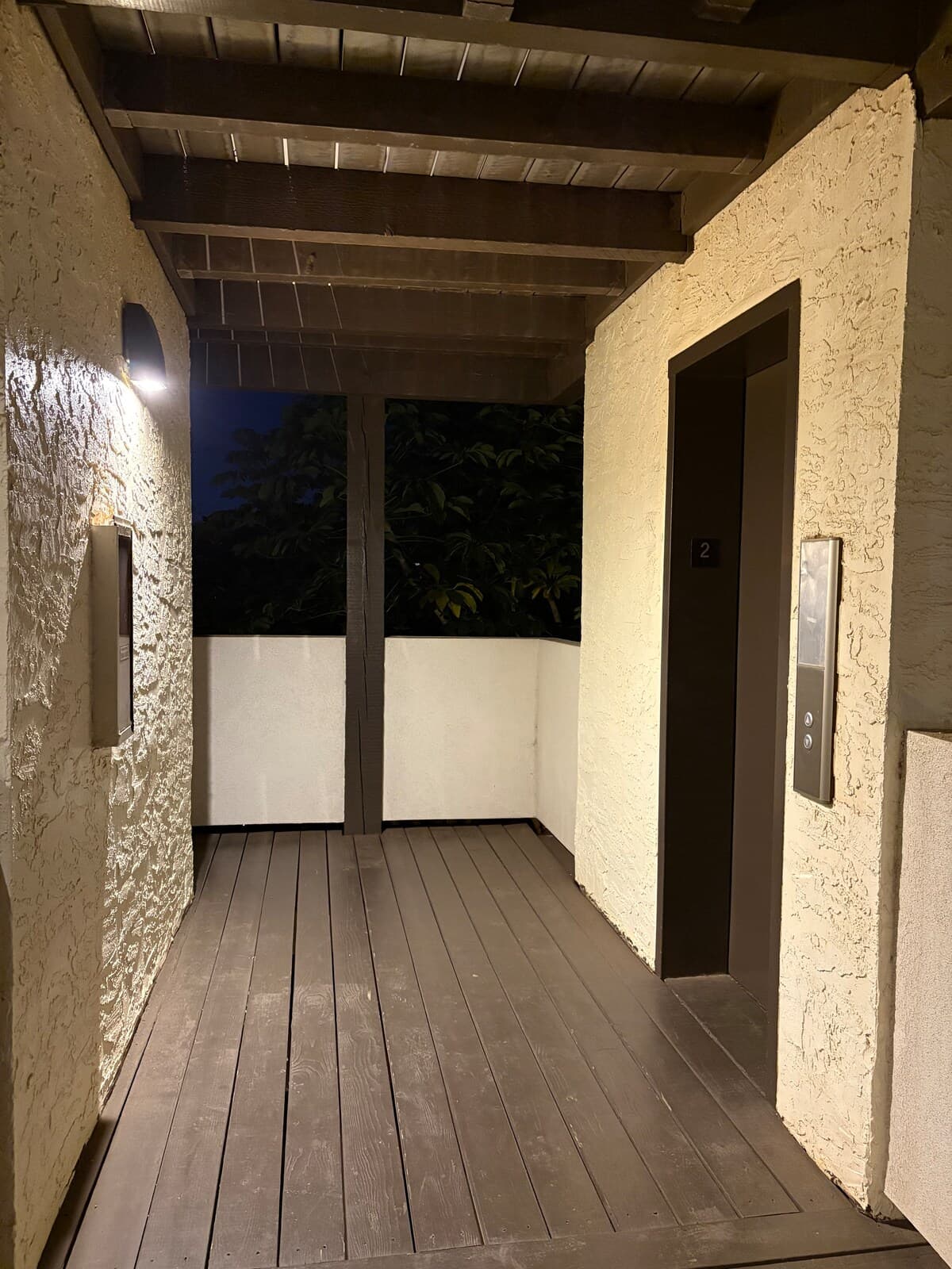 Condo in Kihei · ★4.93 · 1 bedroom · 2 beds · 1 private bath - Photo 2