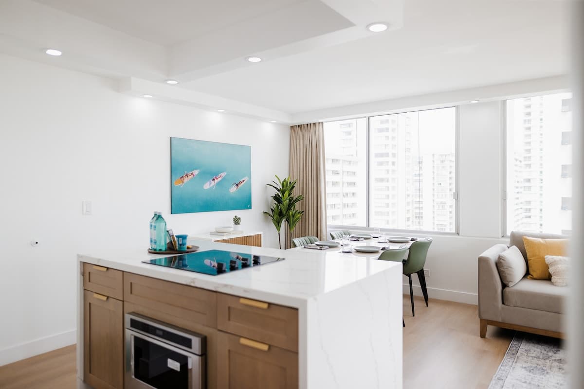 New Remodel 1 BR Modern Condo 5 Min Walk to Beach - Photo 1
