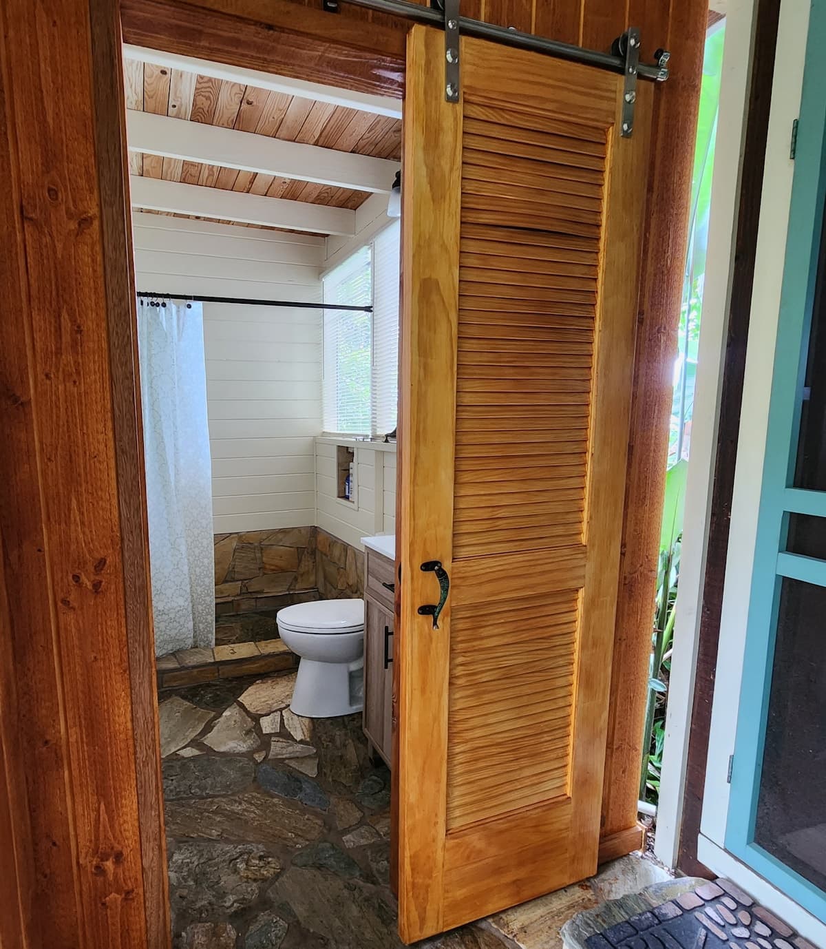 Private Cottage in tropical setting - Photo 1