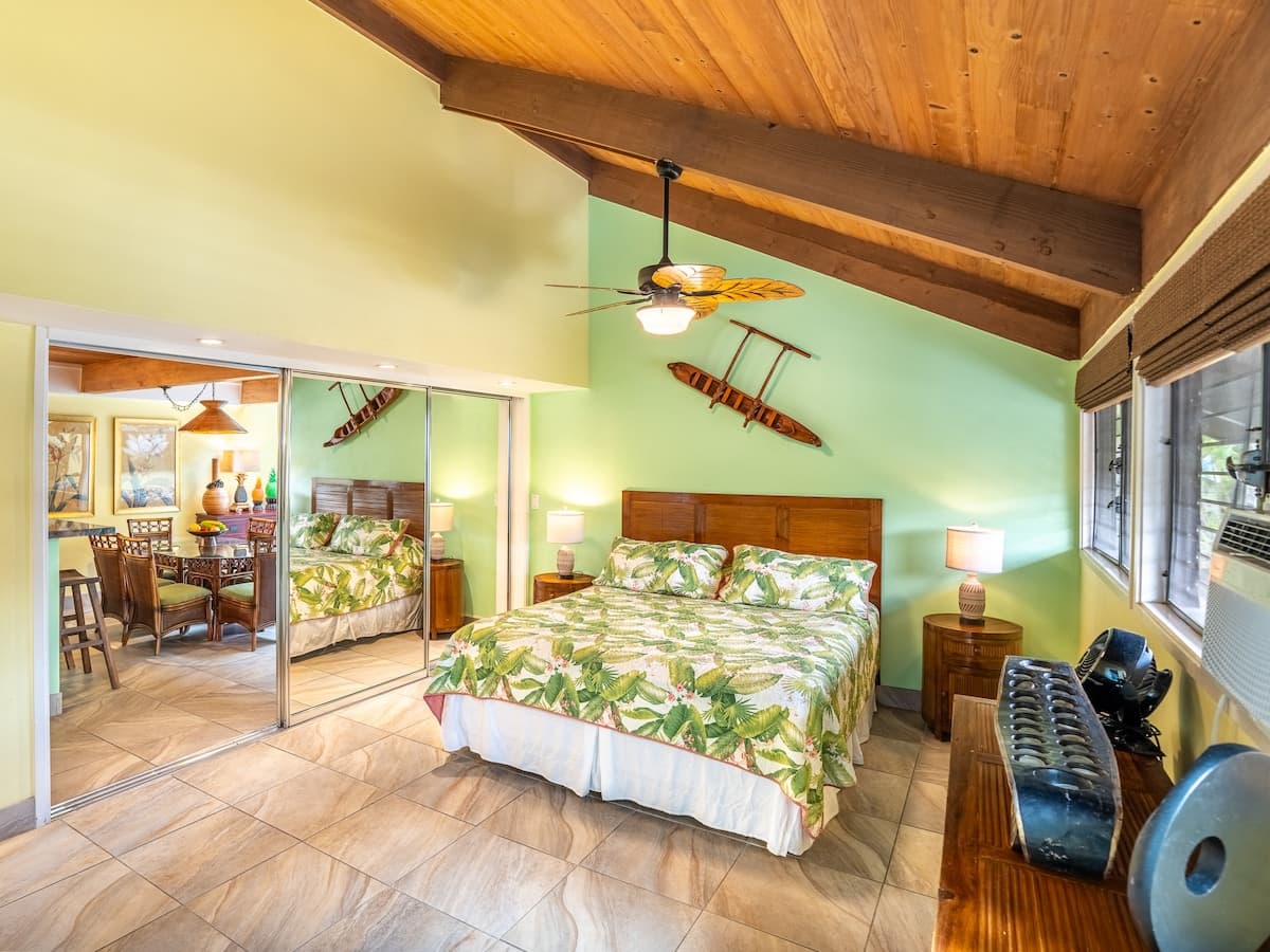 Condo in Lahaina · ★4.8 · 3 bedrooms · 5 beds · 2 private baths - Photo 2