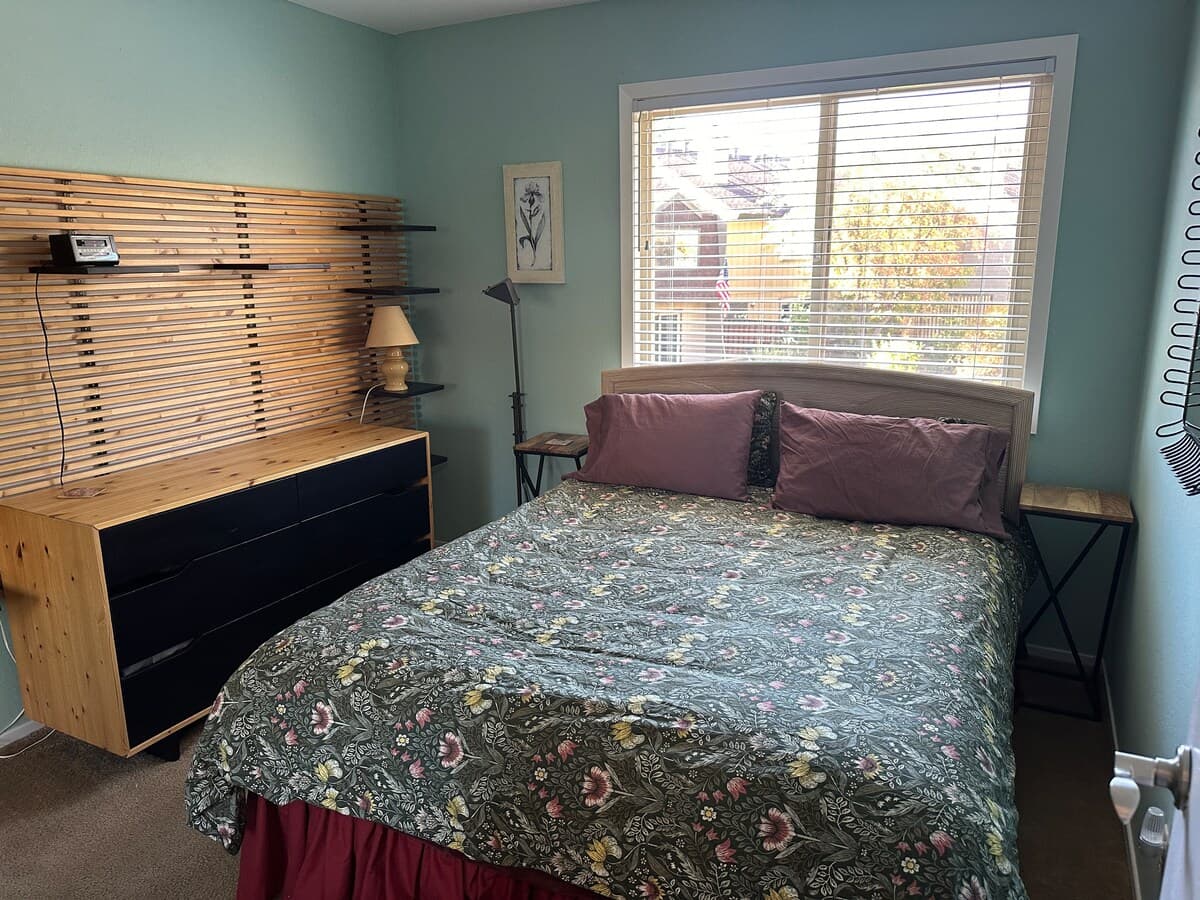 Lake Forest Condo with EV Charger & Pickleball - Photo 2
