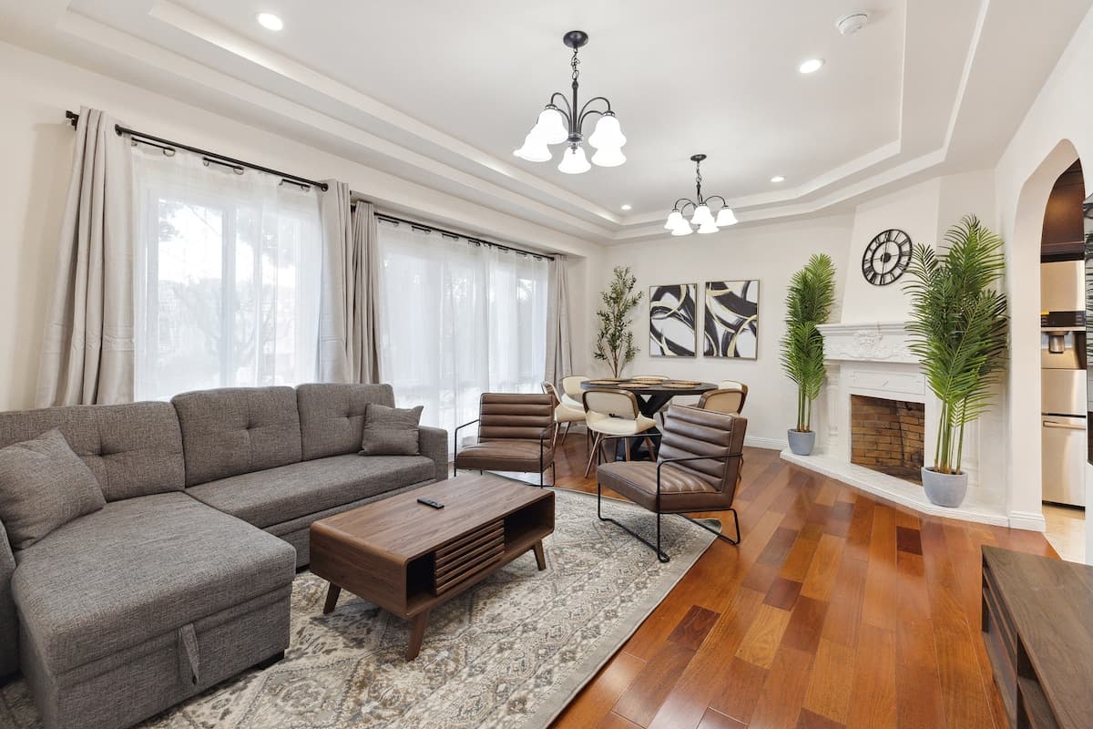 Sunroom cinema, 2 min to BART & Balboa Park - Photo 1