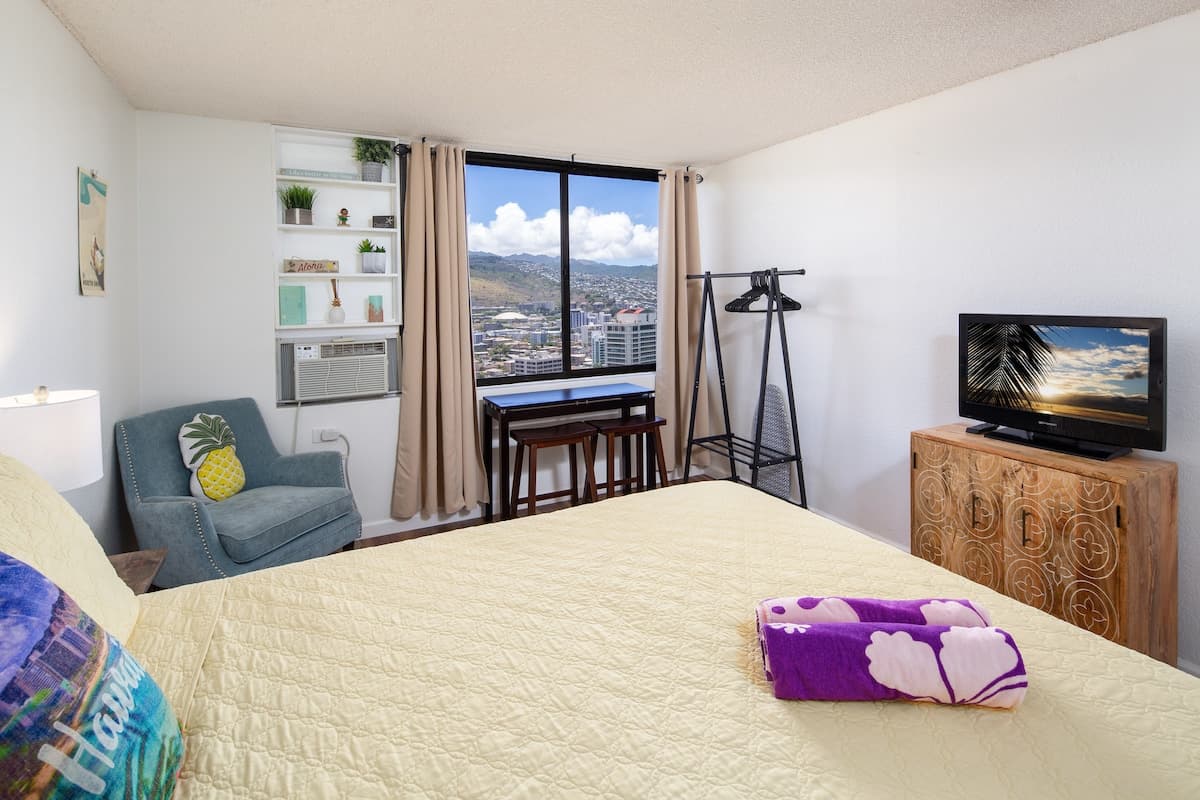 :3206B Waikiki Tropics: - Photo 2