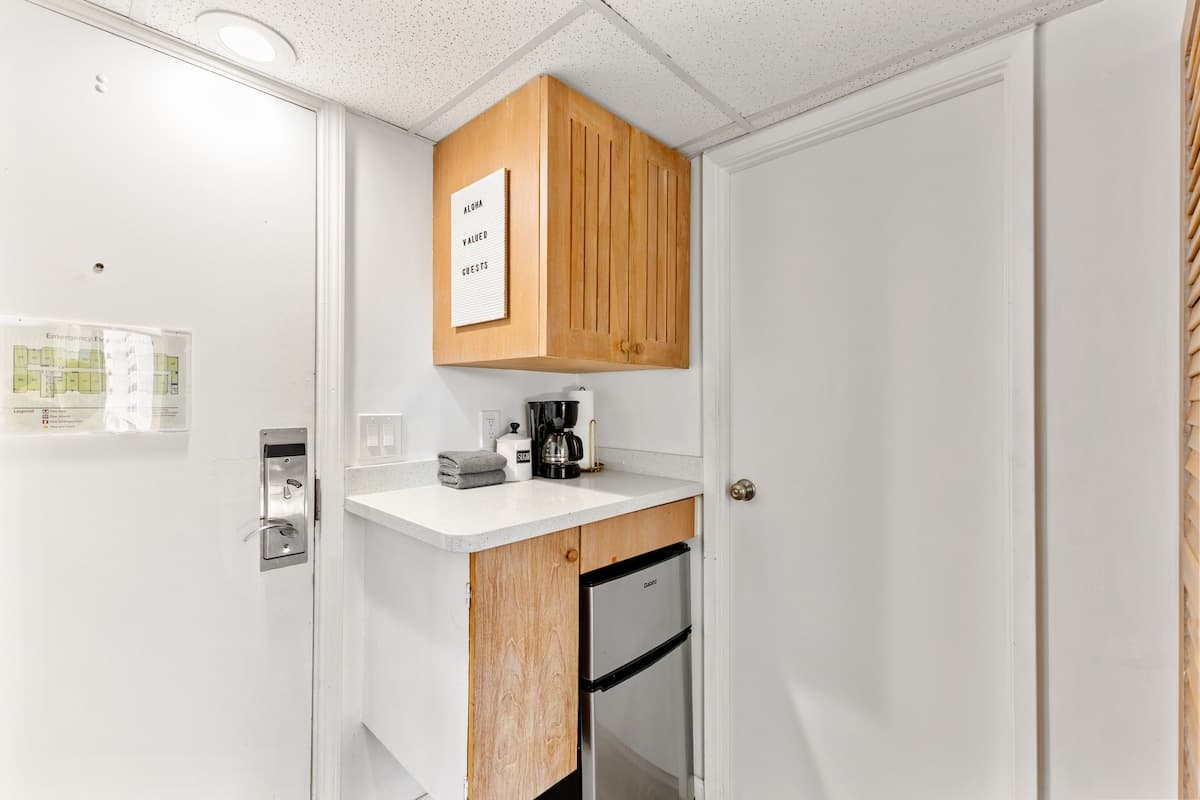Free Parking & Great Location! Aqua Palms Waikiki - Photo 4