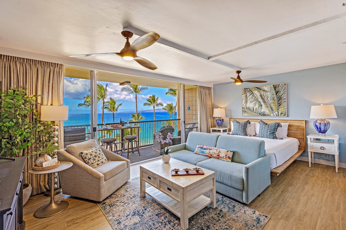 Tropical Oceanfront Escape *Pure Elegance* - Photo 1