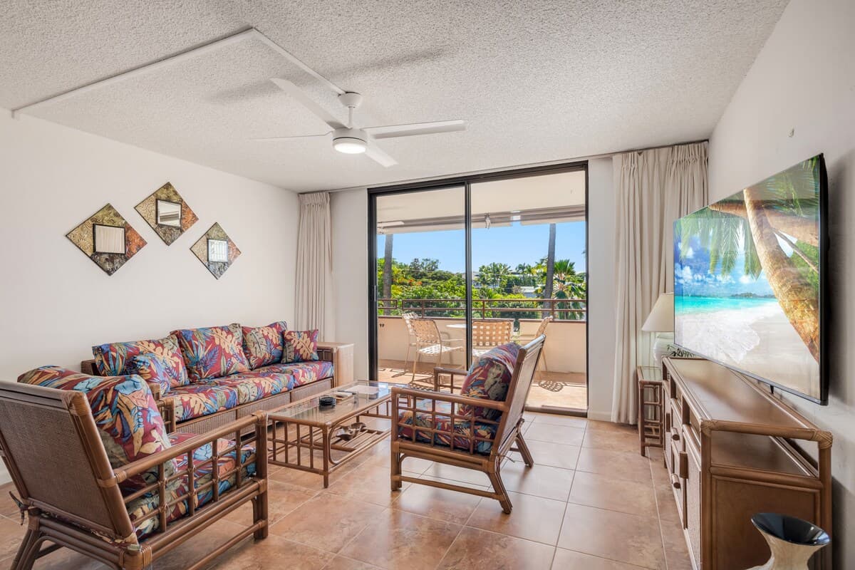 Condo in Kailua-Kona · ★4.9 · 2 bedrooms · 4 beds · 2 baths - Photo 1
