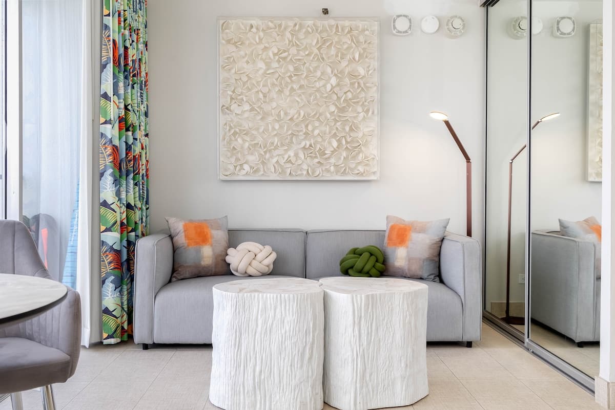 Condo in Honolulu · ★4.93 · Studio · 1 bed · 1 private bath - Photo 4