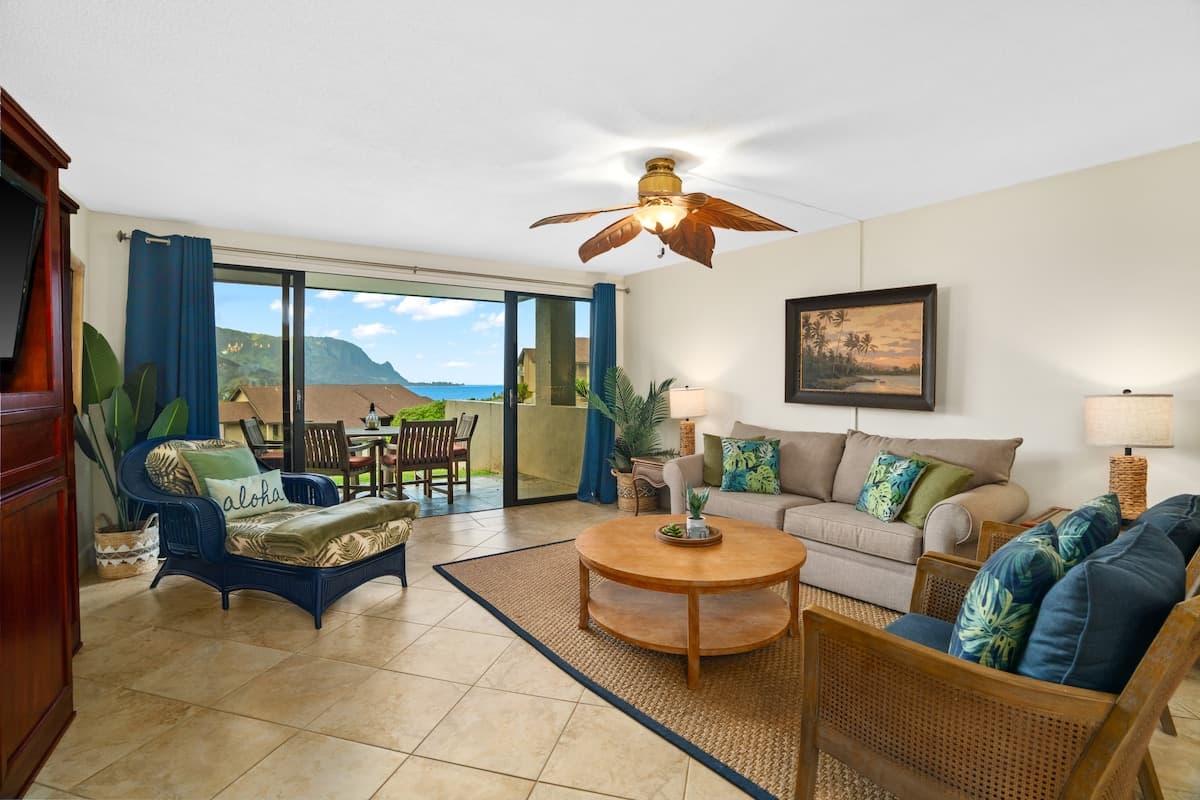 Elegant Ocean View Condo at HBR, A/C Included - Photo 4