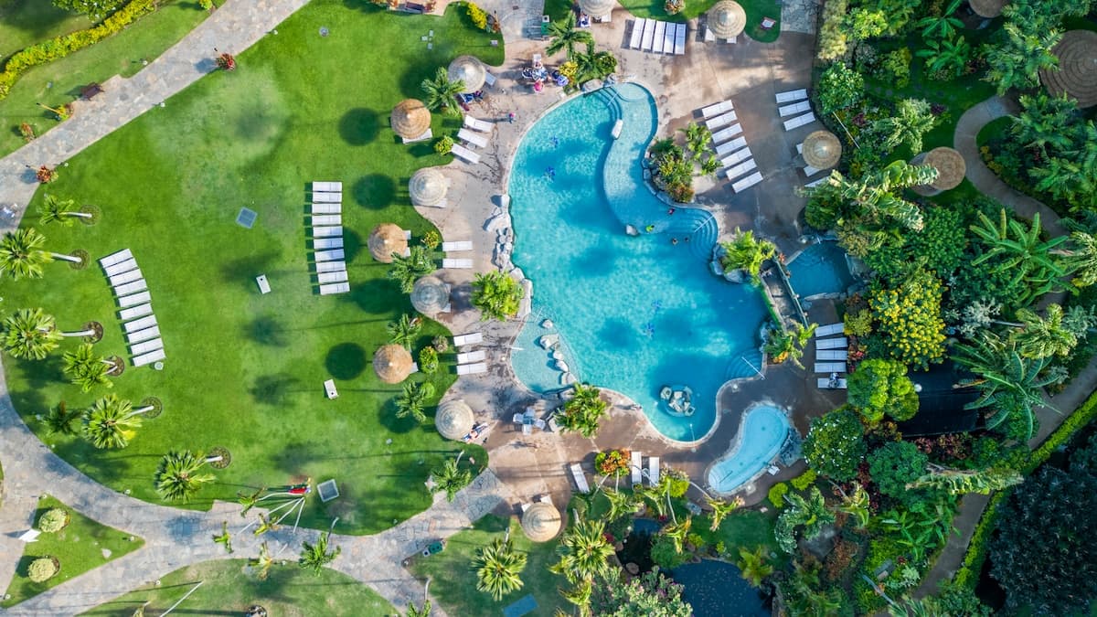 Condo in Lahaina · ★4.81 · 3 bedrooms · 4 beds · 2 private baths - Photo 1