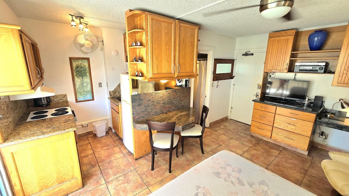 Condo By The Beach - Great Location! - Photo 4