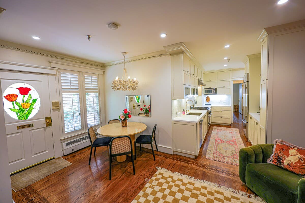 Nob Hill Edwardian Flat by Fairmont Hotel - Photo 4