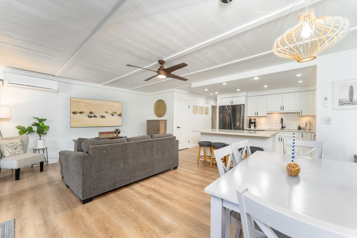 Summer Maui Modern Cute Chic Beach Retreat-sleep 6 - Photo 4