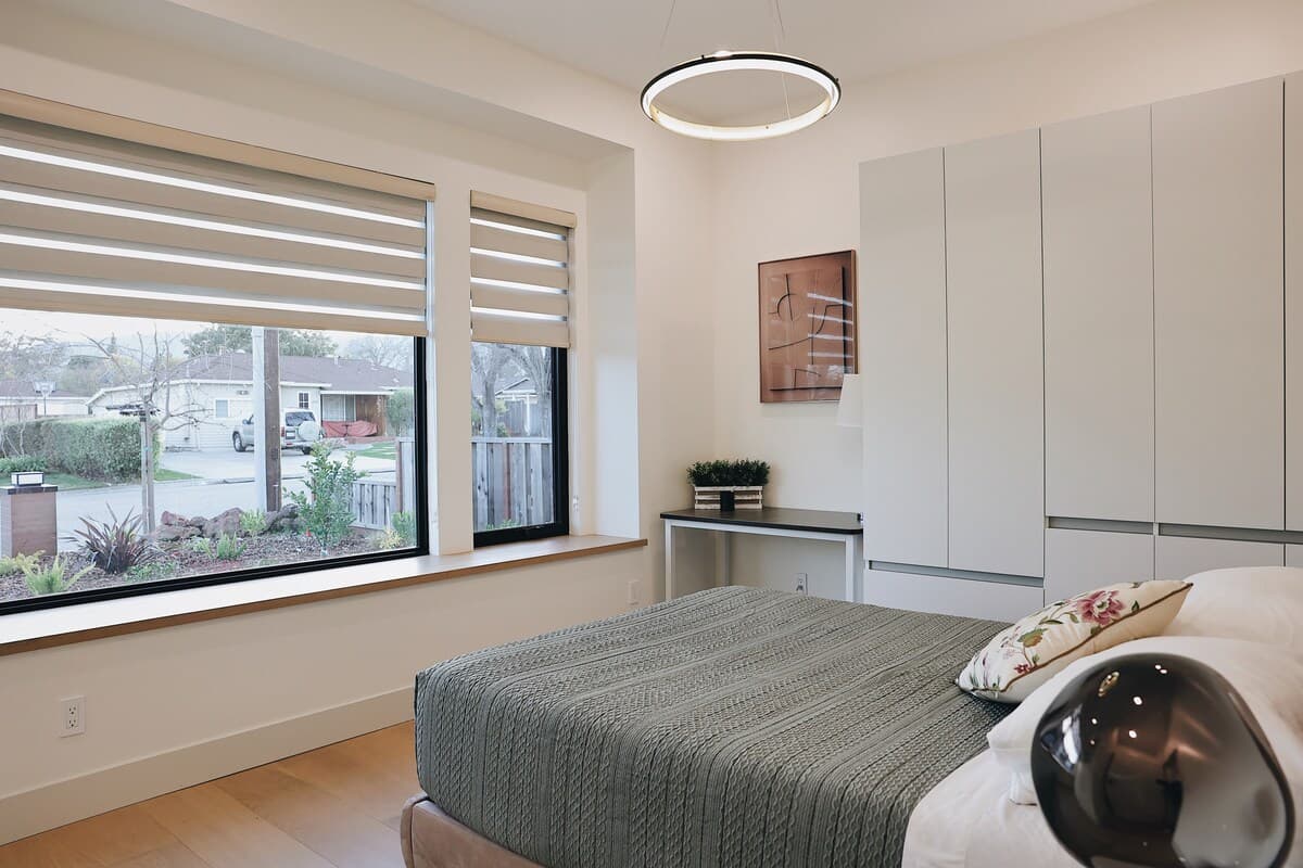 Brand New 2023 Home Near Apple HQ, 2 Ensuite Baths - Photo 2